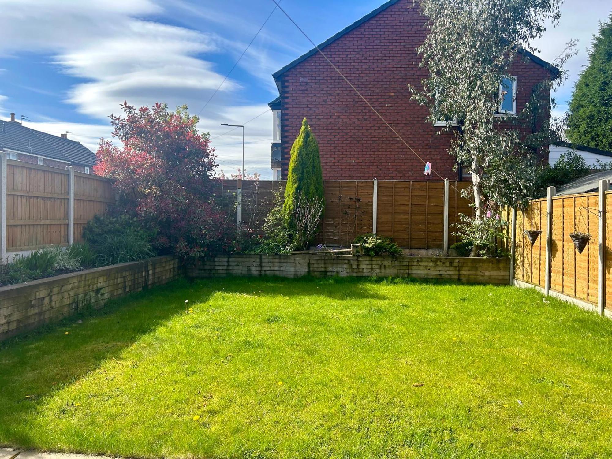 Lovely, Large Double Bedroom With Park View In Home Hazel Grove Extérieur photo
